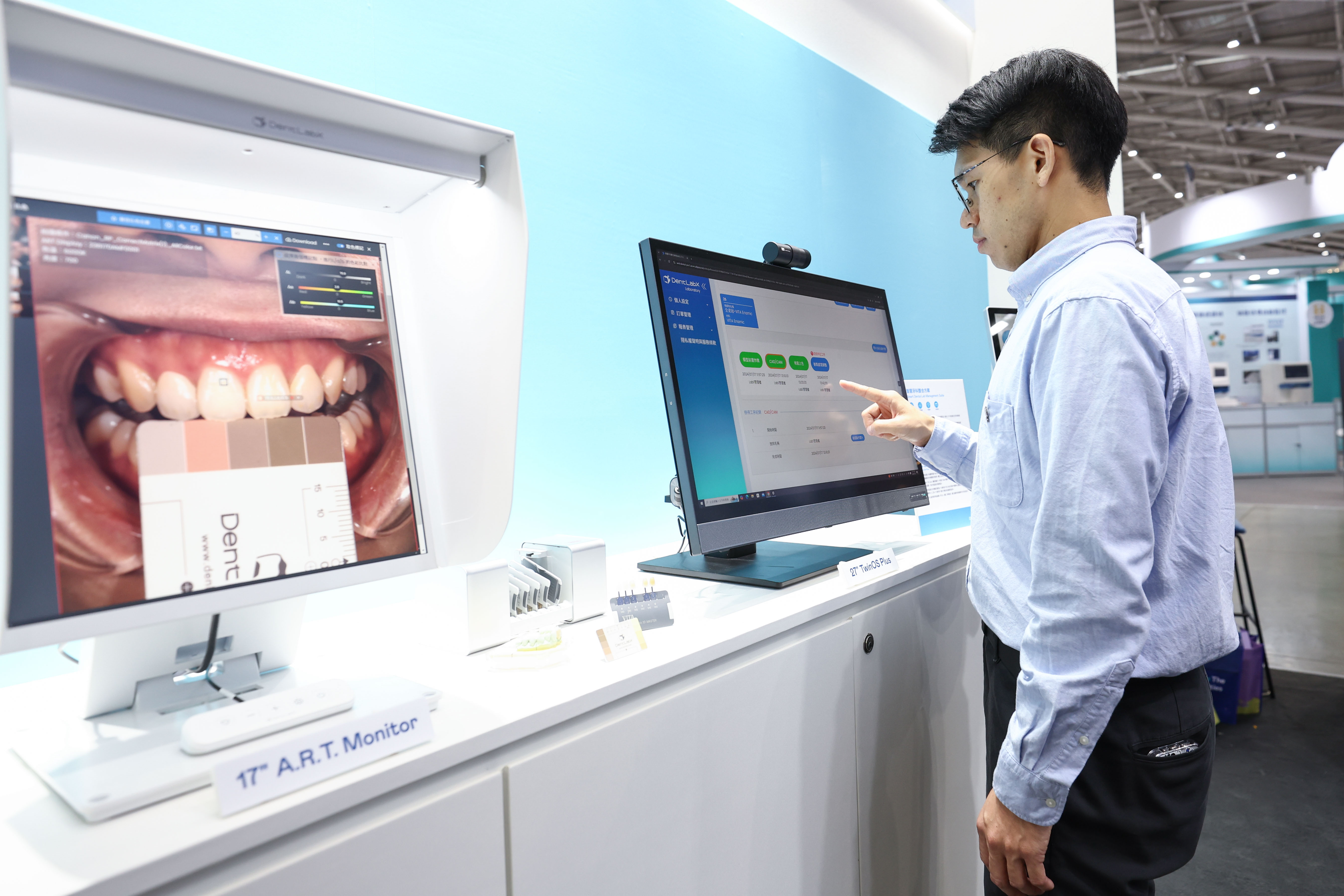 DentLabX, an ADP subsidiary established last year, has launched a one-stop “Smart Dental Lab Management Suite,” effectively optimizing the denture fabrication process, enhancing management efficiency and operational effectiveness